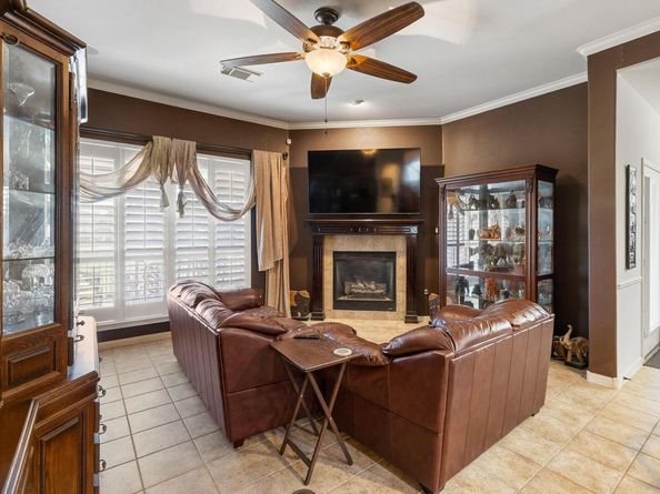 2908 Stonecreek DR, Round Rock TX 78681