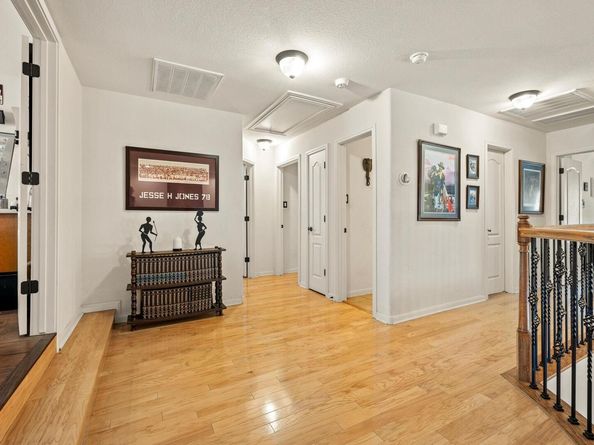 2908 Stonecreek DR, Round Rock TX 78681