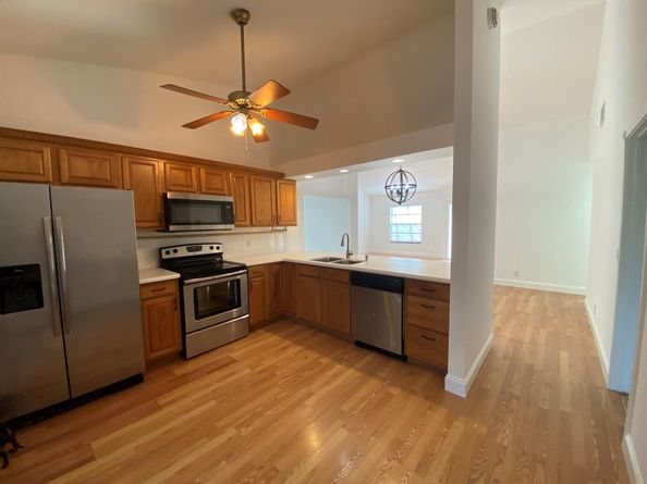 118 Sherwood Circle 8d, Jupiter FL 33458