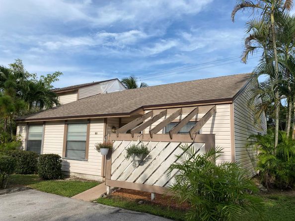 118 Sherwood Circle 8d, Jupiter FL 33458