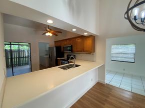 118 Sherwood Circle 8d, Jupiter FL 33458