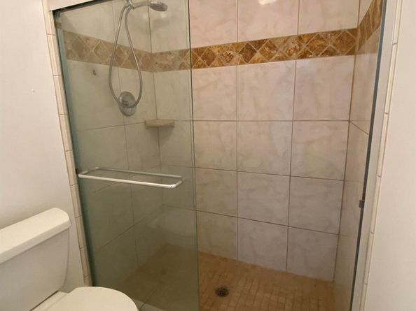 118 Sherwood Circle 8d, Jupiter FL 33458