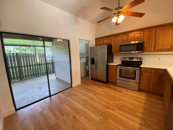 118 Sherwood Circle 8d, Jupiter FL 33458