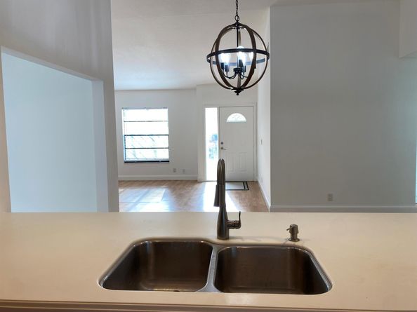 118 Sherwood Circle 8d, Jupiter FL 33458