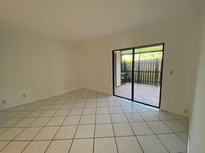 118 Sherwood Circle 8d, Jupiter FL 33458
