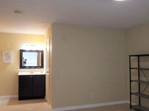 833 Riverside Dr 824, Coral Springs FL 33071