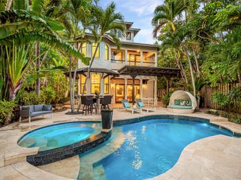 2415 Middle River Dr