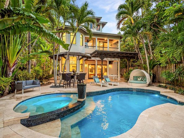 2415 Middle River Dr, Fort Lauderdale FL 33305