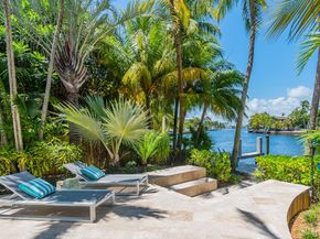 2415 Middle River Dr, Fort Lauderdale FL 33305