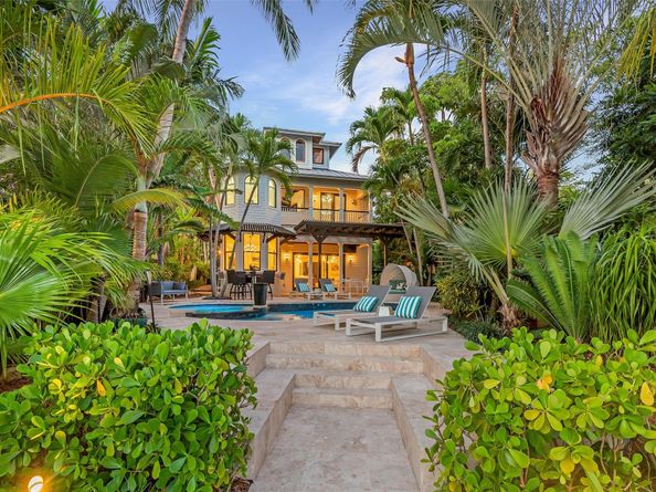2415 Middle River Dr, Fort Lauderdale FL 33305