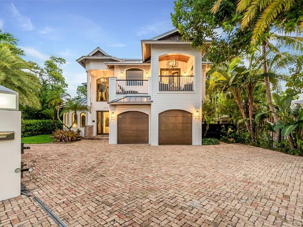 2415 Middle River Dr, Fort Lauderdale FL 33305