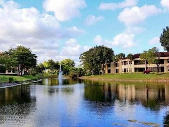 7508 La Paz Boulevard 107C, Boca Raton FL 33433