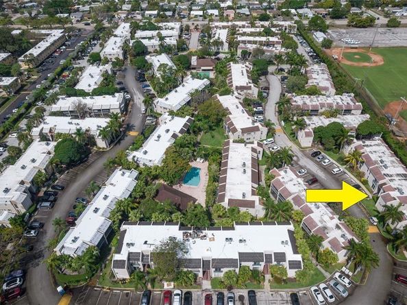 5304 NE 6th Ave F, Oakland Park FL 33334