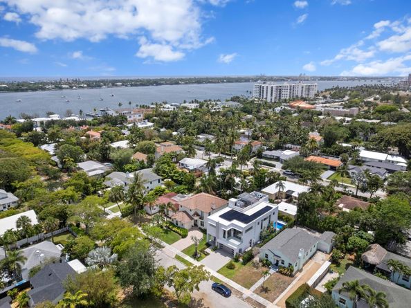 260 31st Street, West Palm Beach FL 33407