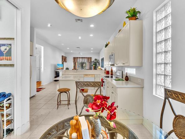 136 Catania Way, Royal Palm Beach FL 33411