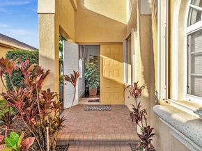136 Catania Way, Royal Palm Beach FL 33411