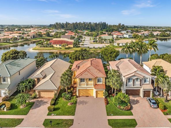 136 Catania Way, Royal Palm Beach FL 33411