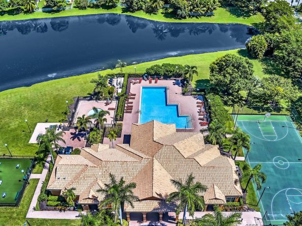 136 Catania Way, Royal Palm Beach FL 33411