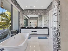 2707 Sea Island Dr, Fort Lauderdale FL 33301