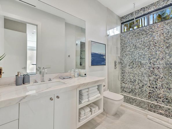 2707 Sea Island Dr, Fort Lauderdale FL 33301