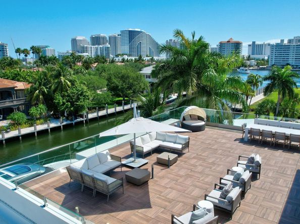 2707 Sea Island Dr, Fort Lauderdale FL 33301