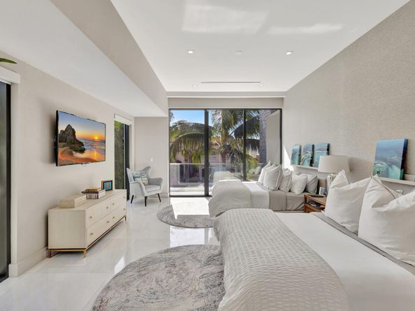 2707 Sea Island Dr, Fort Lauderdale FL 33301