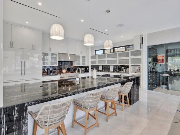 2707 Sea Island Dr, Fort Lauderdale FL 33301