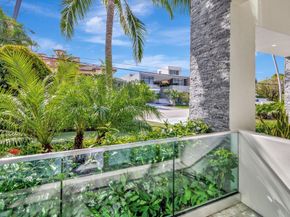 2707 Sea Island Dr, Fort Lauderdale FL 33301