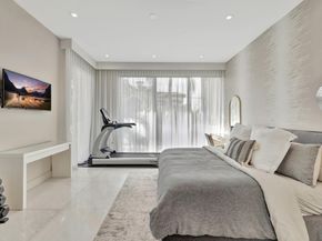 2707 Sea Island Dr, Fort Lauderdale FL 33301