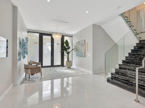 2707 Sea Island Dr, Fort Lauderdale FL 33301