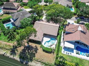 4636 Rothschild Dr, Coral Springs FL 33067