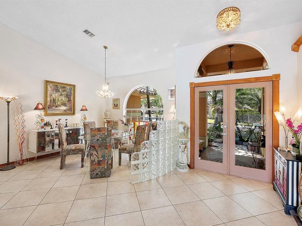 4636 Rothschild Dr, Coral Springs FL 33067
