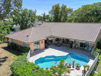 4636 Rothschild Dr