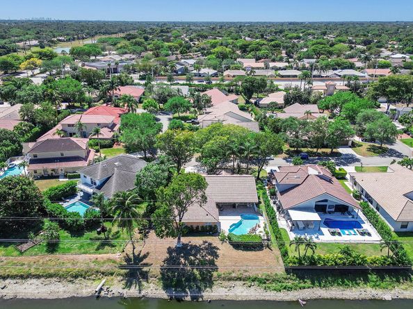 4636 Rothschild Dr, Coral Springs FL 33067