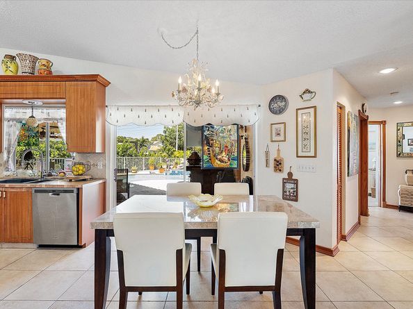 4636 Rothschild Dr, Coral Springs FL 33067