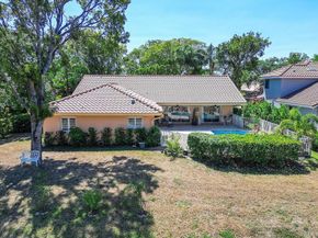 4636 Rothschild Dr, Coral Springs FL 33067