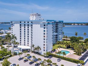 3800 Washington Road 208, West Palm Beach FL 33405