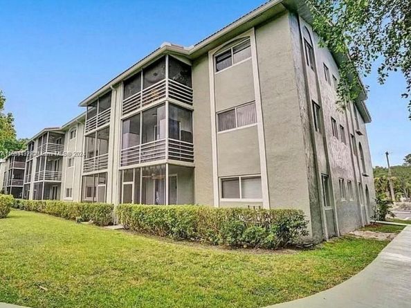 11651 Royal Palm Blvd 303, Coral Springs FL 33065
