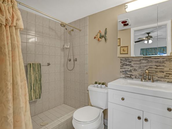 3351 Spanish Trail 410B, Delray Beach FL 33483