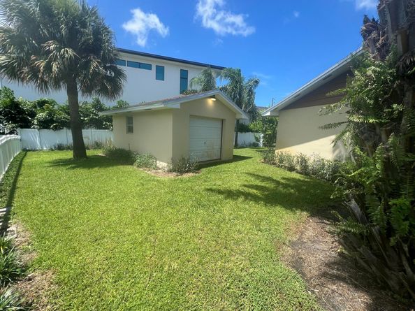 2081 Joy Rene Lane, North Palm Beach FL 33408