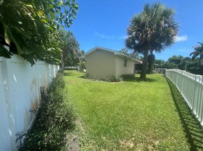 2081 Joy Rene Lane, North Palm Beach FL 33408
