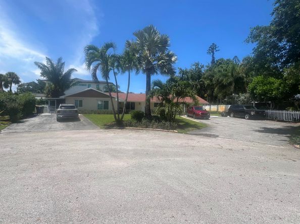 2081 Joy Rene Lane, North Palm Beach FL 33408