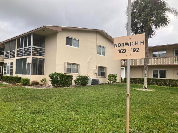 185 Norwich H, West Palm Beach FL 33417
