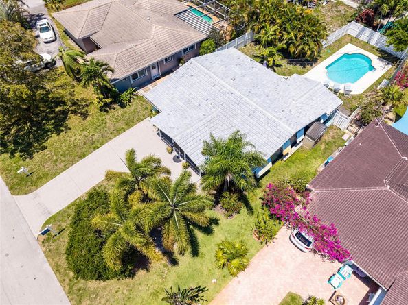 3429 NE 17th Way, Oakland Park FL 33334
