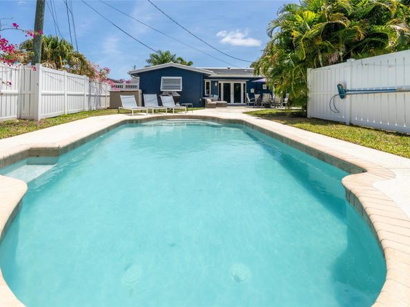 3429 NE 17th Way, Oakland Park FL 33334