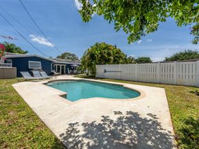 3429 NE 17th Way, Oakland Park FL 33334
