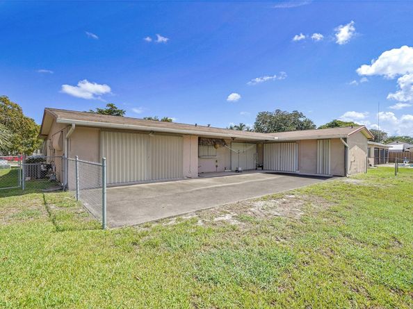 8720 Pasadena Blvd, Pembroke Pines FL 33024