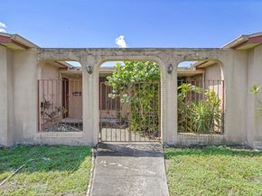 8720 Pasadena Blvd, Pembroke Pines FL 33024