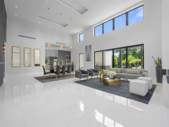11350 NW 8th Street, Plantation FL 33325
