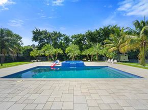 11350 NW 8th Street, Plantation FL 33325